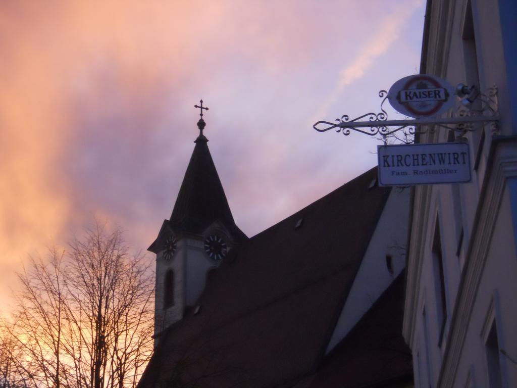 Kreuzen  Kirchenwirt Inn المظهر الخارجي الصورة